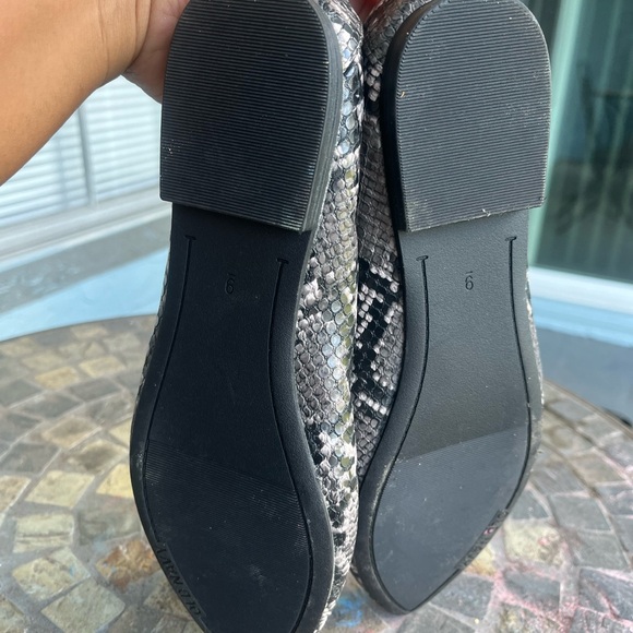 Snake print loafers - Picture 2 of 5